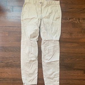 Gap khaki pants size 6